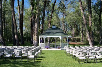 Gallatin River Hideaway Wedding Venue